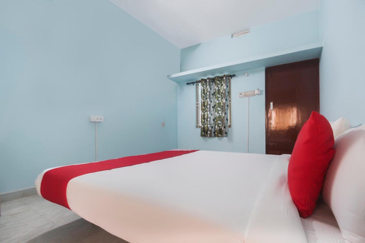 Oyo Flagship 48158 Ss Towers Hotell Podanur Eksteriør bilde