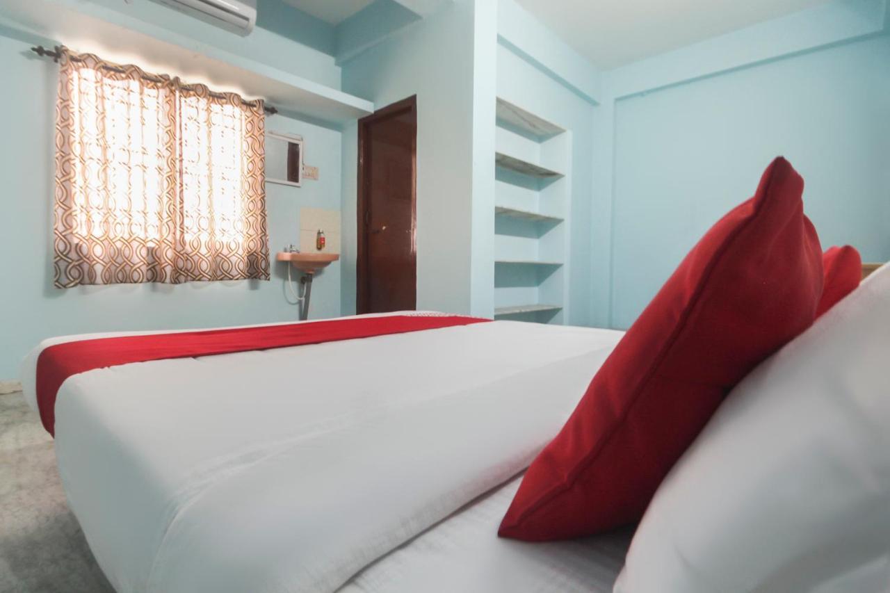 Oyo Flagship 48158 Ss Towers Hotell Podanur Eksteriør bilde