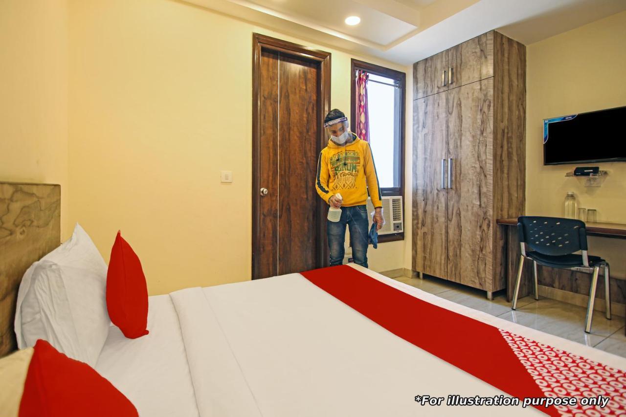Oyo Flagship 48158 Ss Towers Hotell Podanur Eksteriør bilde